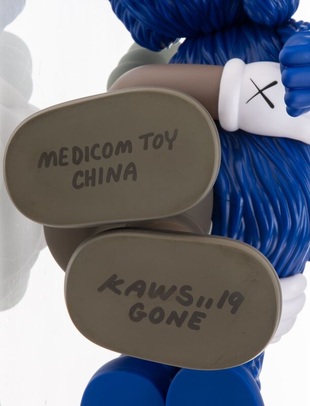 KAWS, ‘Gone (Brown)’, 2019, Sculpture, Painted cast vinyl, Heritage Auctions