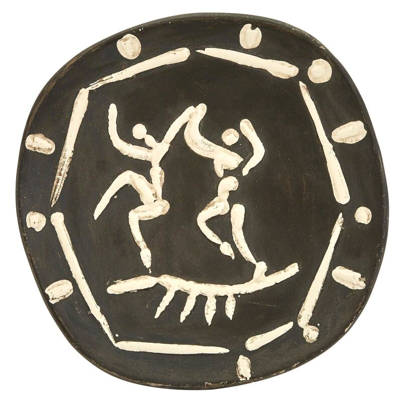 Pablo Picasso, ‘DEUX DANSEURS (A.R. 380)’, 1956, Design/Decorative Art, Painted and partially glazed white ceramic plate, Doyle