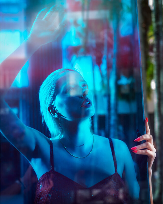 David Drebin, ‘Staring into the Blue’, 2019, Photography, Epreuve couleur / C-print, Galerie de Bellefeuille