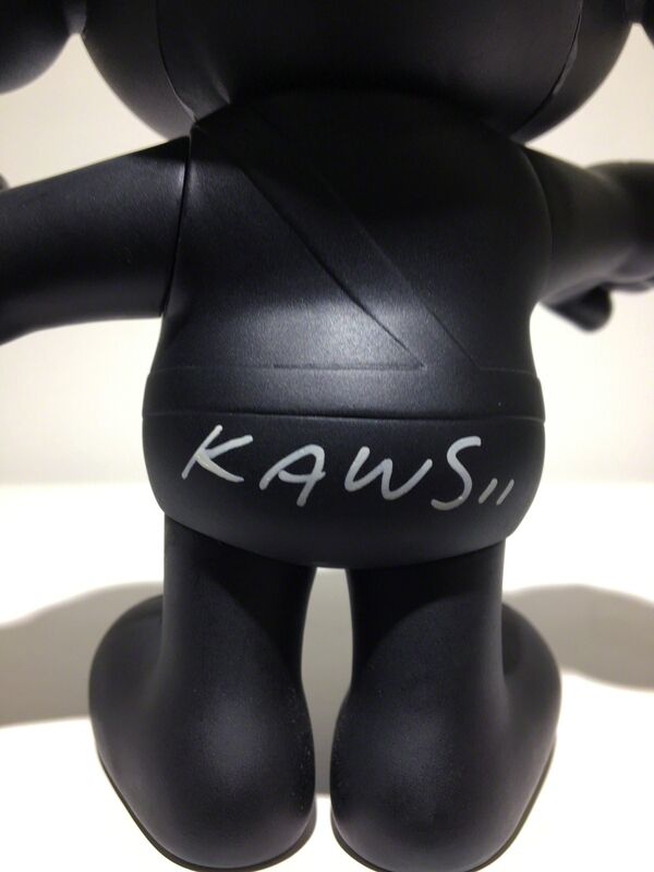 KAWS, ‘JPP (Black) Signed’, 2008, Sculpture, Painted cast vinyl, Galerie C.O.A
