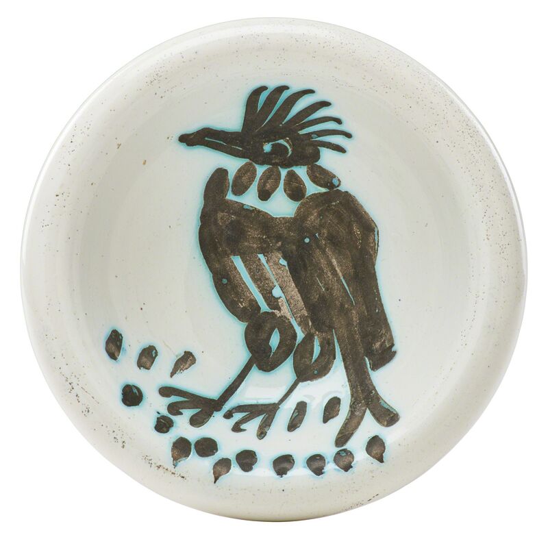 Pablo Picasso, ‘Bird with Tuft (Oiseau avec Touffe) ashtray, France’, des. 1952, Design/Decorative Art, Glazed earthenware decorated in wax resist, Rago/Wright/LAMA