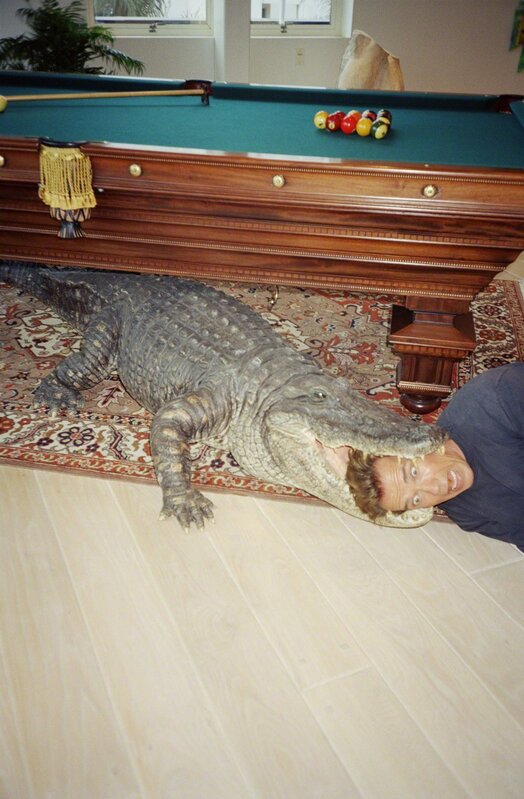 Juergen Teller, ‘Arnold in alligator head, Los Angeles’, 2000, Photography, LightJet C-type, Suzanne Tarasieve