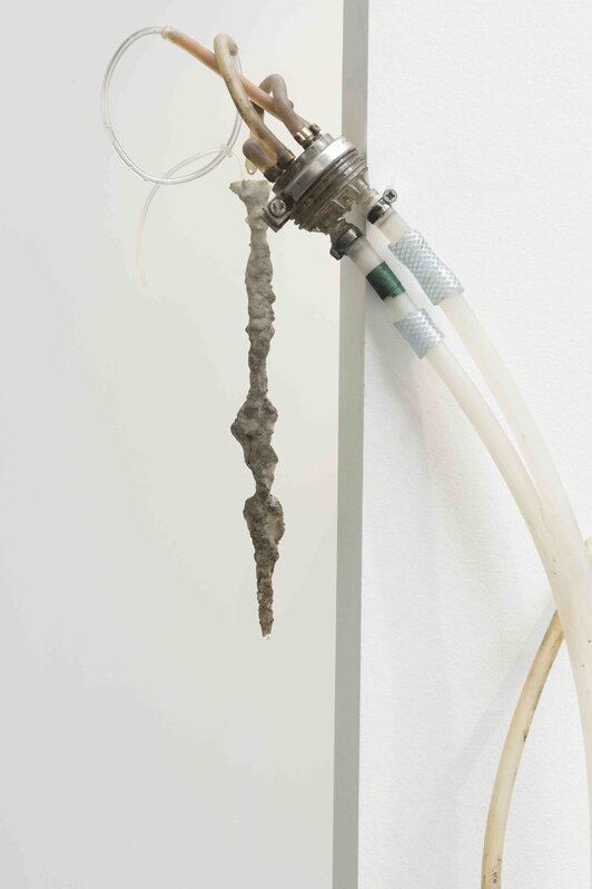 Vivien Roubaud, ‘Stalactite’, 2017, Sculpture, Eau courante, CO2, marbre blanc, régulateur de perfuseur, prélèvements de stalactites calcaires, diffuseur ultrasonique, bidon et tuyaux de plastique et système électrique, In Situ - Fabienne Leclerc