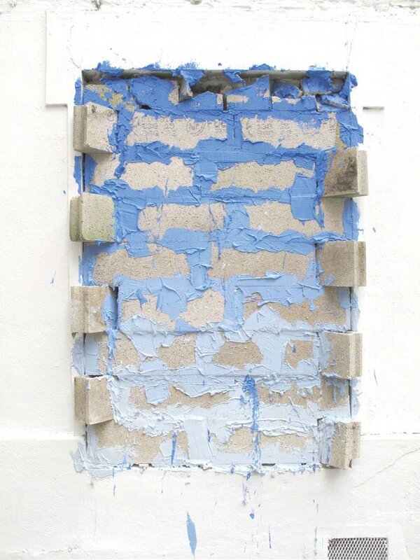 Pablo Tomek, ‘Condamnation Bleue’, 2017, Installation, Cinder blocks, mortar, pigments, Galerie Christophe Gaillard