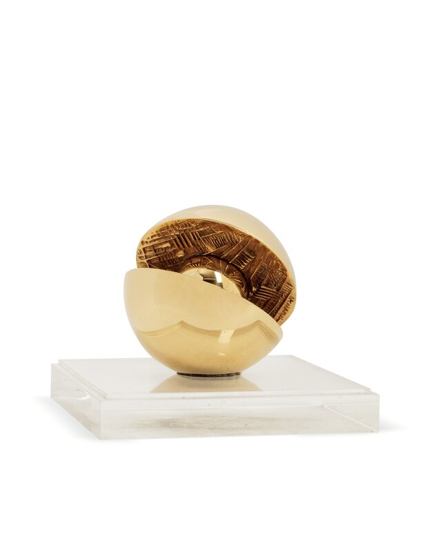 Arnaldo Pomodoro, ‘Rotante con sfera interiore, studio’, 1967-1968, Sculpture, Gilded brass in a plexiglas box, Millon
