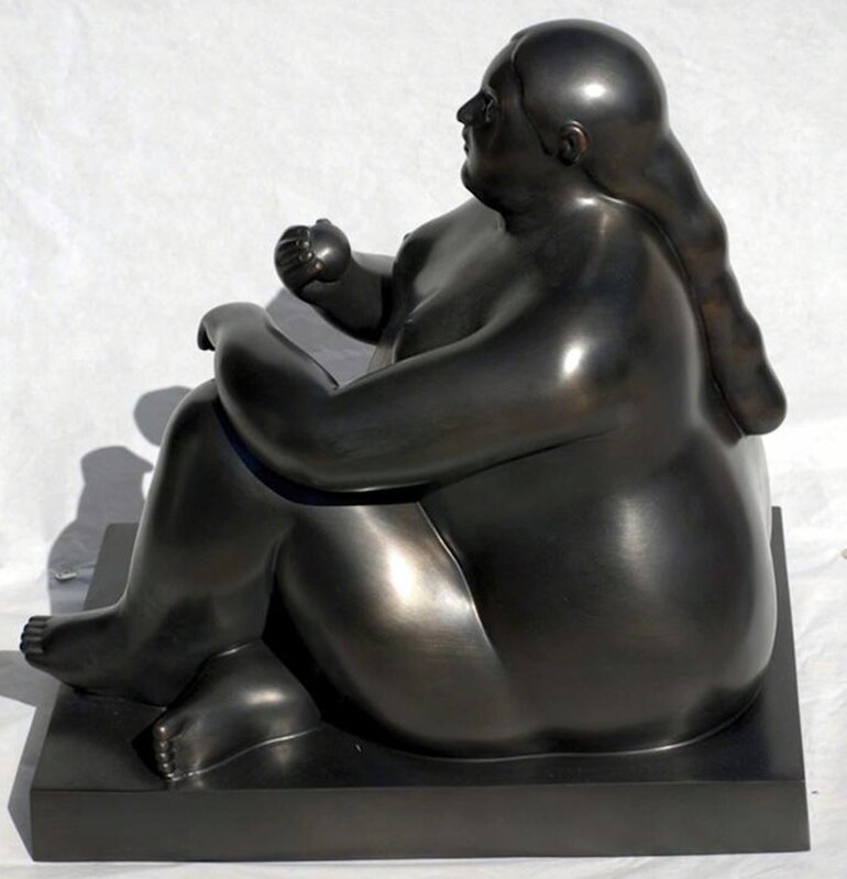 Fernando Botero, ‘Donna Seduta con Mela (Woman Sitting With Apple)’, 2011, Sculpture, Bronze with black patina, Rosenbaum Contemporary