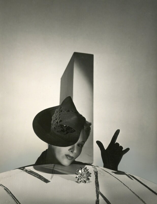 Horst P. Horst, ‘Lisa "I Love You"’, 1937, Photography, Gelatin silver print, Vogue Archives