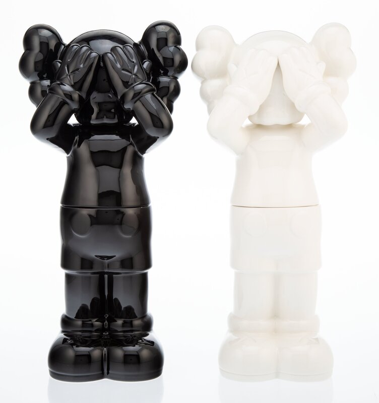 KAWS, ‘Holiday: United Kingdom Ceramic Containers (set of two)’, 2021, Sculpture, Glazed ceramic, Heritage Auctions