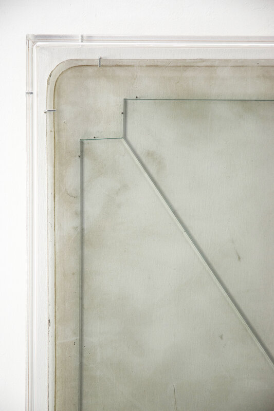 Anneke Eussen, ‘Adding the blank pages (04)’, 2020, Sculpture, 1 car pane and 2 blank glass plates, mounted on wood in plexibox frame, Tatjana Pieters