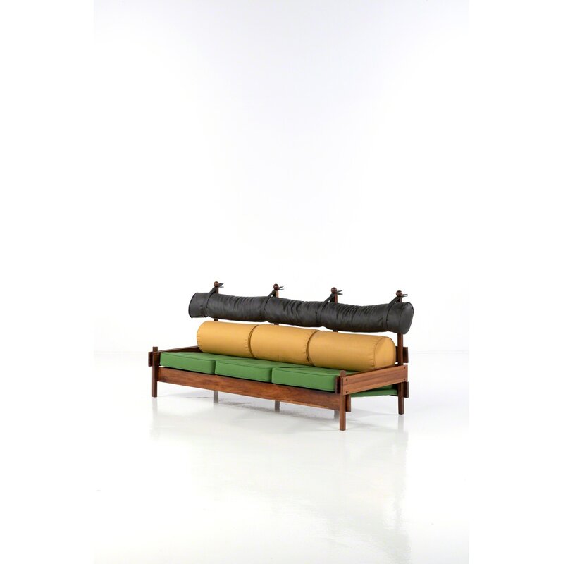 Sergio Rodrigues, ‘Model "Tonic" - Sofa’, 1965, Design/Decorative Art, Bois d'imbuia, tissu et cuir, PIASA