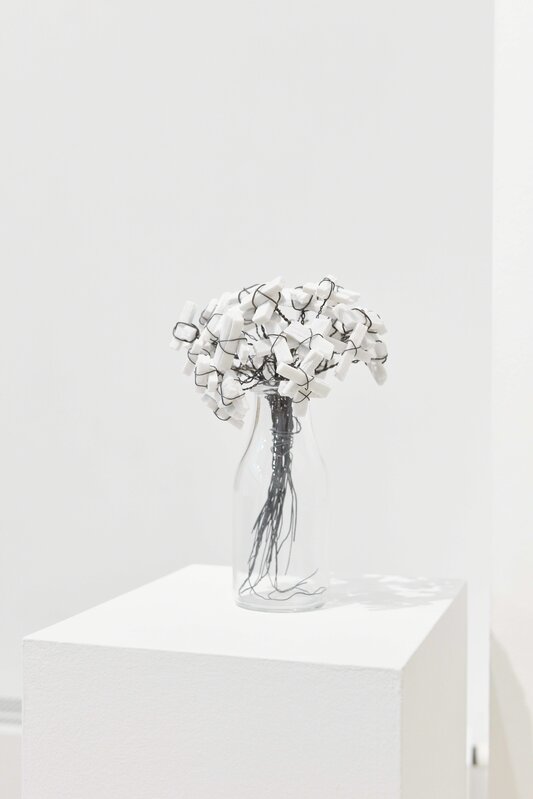 Előd ORBÁN, ‘just for you’, 2017, Sculpture, Carrara marble, tie wire, glass jar --- Carrarai márvány, kötöződrót, üveg váza, VILTIN Gallery