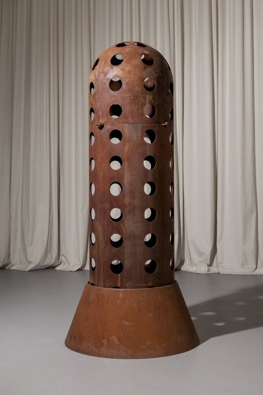 Fabrice Gygi, ‘Capsule debout’, 2008, Sculpture, Sculpture, corten steel, Wilde