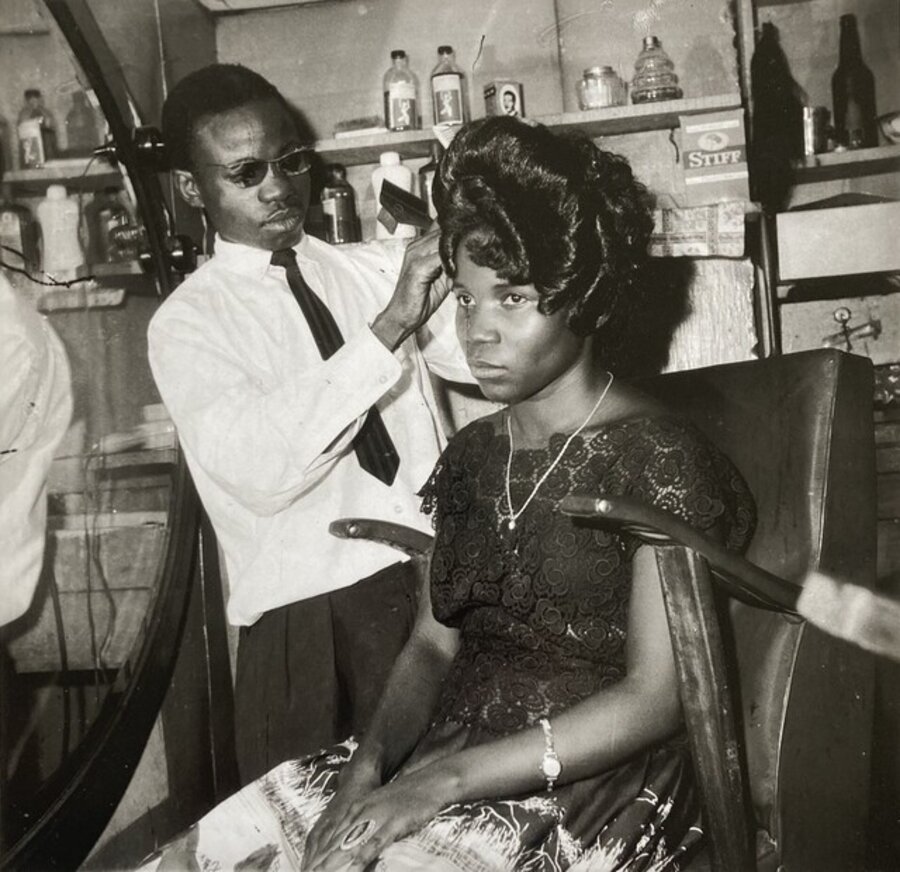 Untitled (Chez le coiffeur)