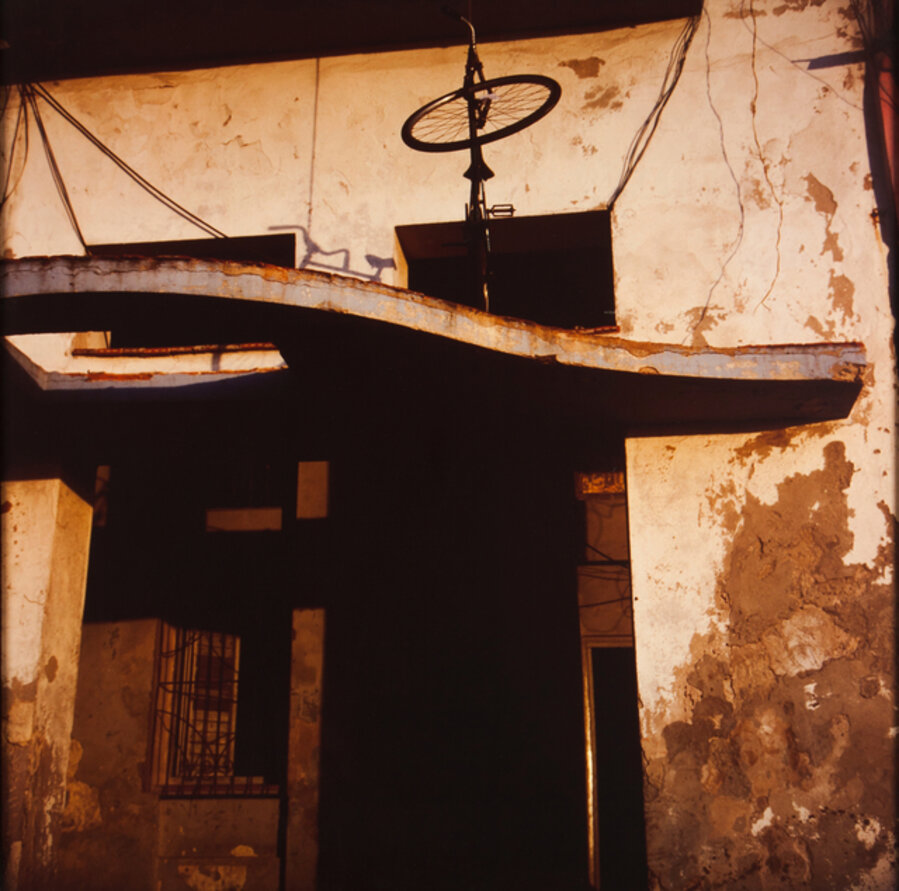 "Fachada Bicicleta", 2002