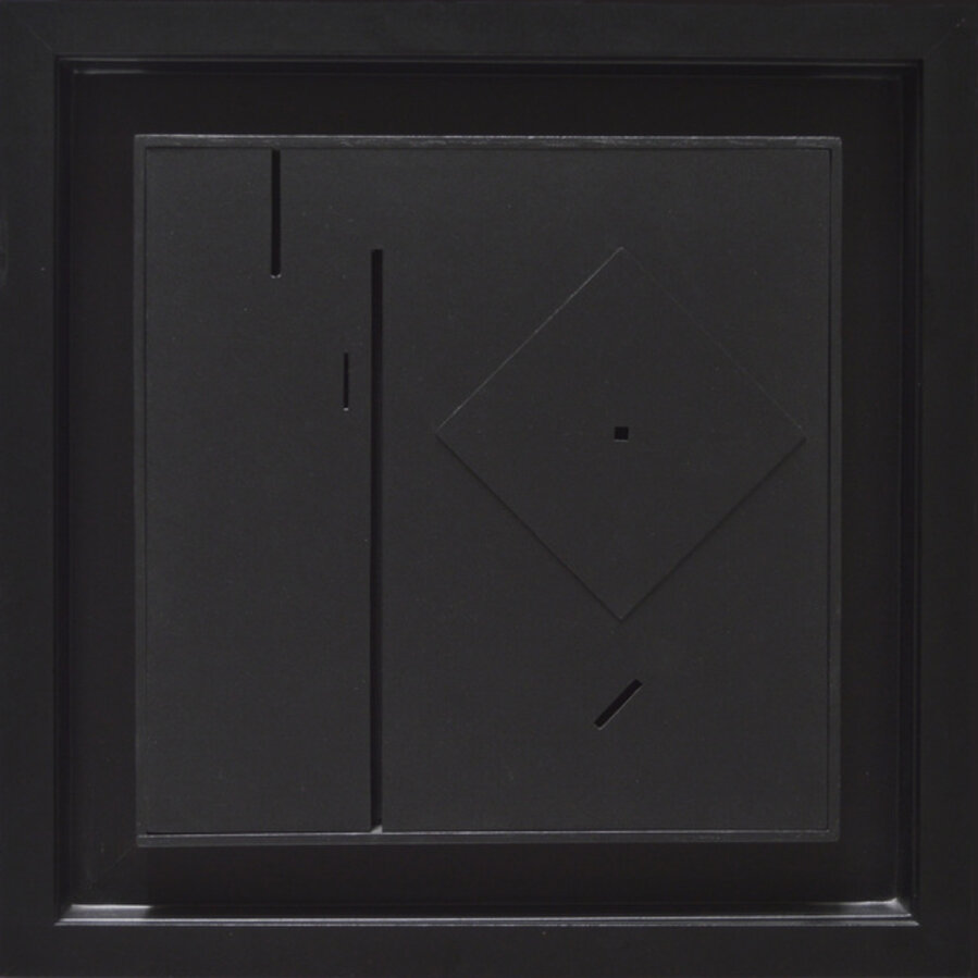 Lumiere Noire No 744