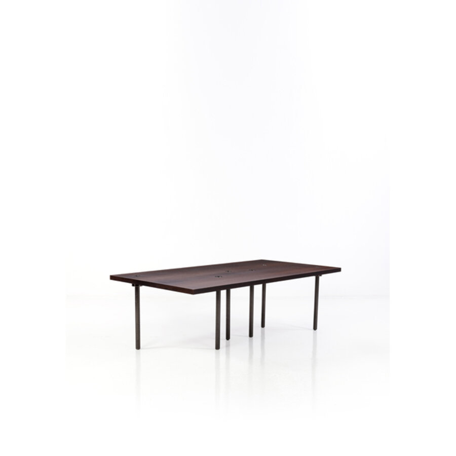 P.P.C. ; Table