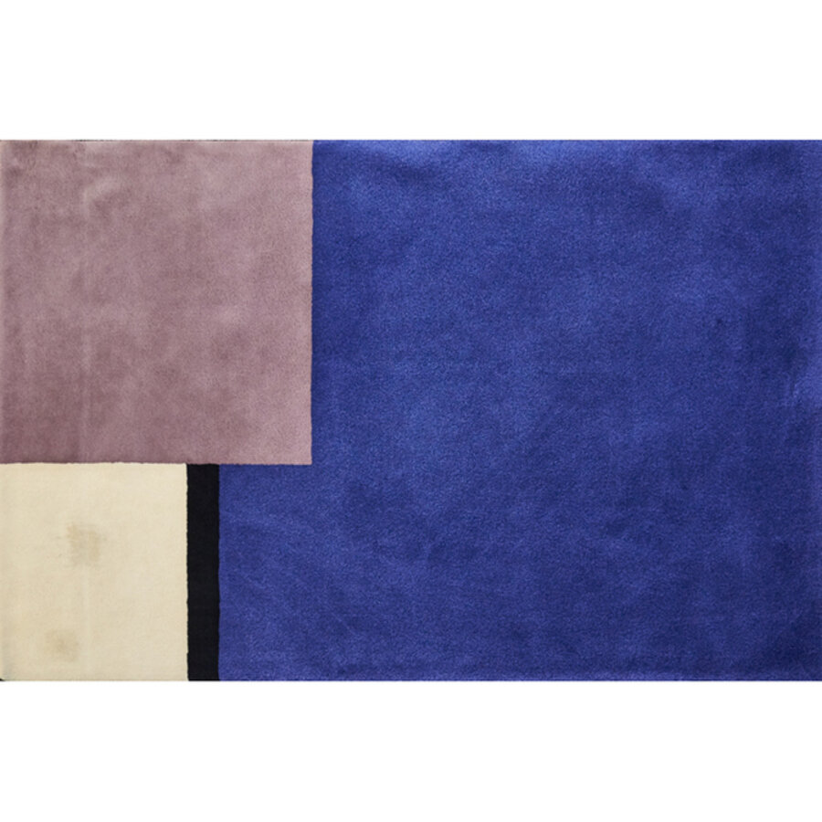 Wool room-sized rug with color-block motif