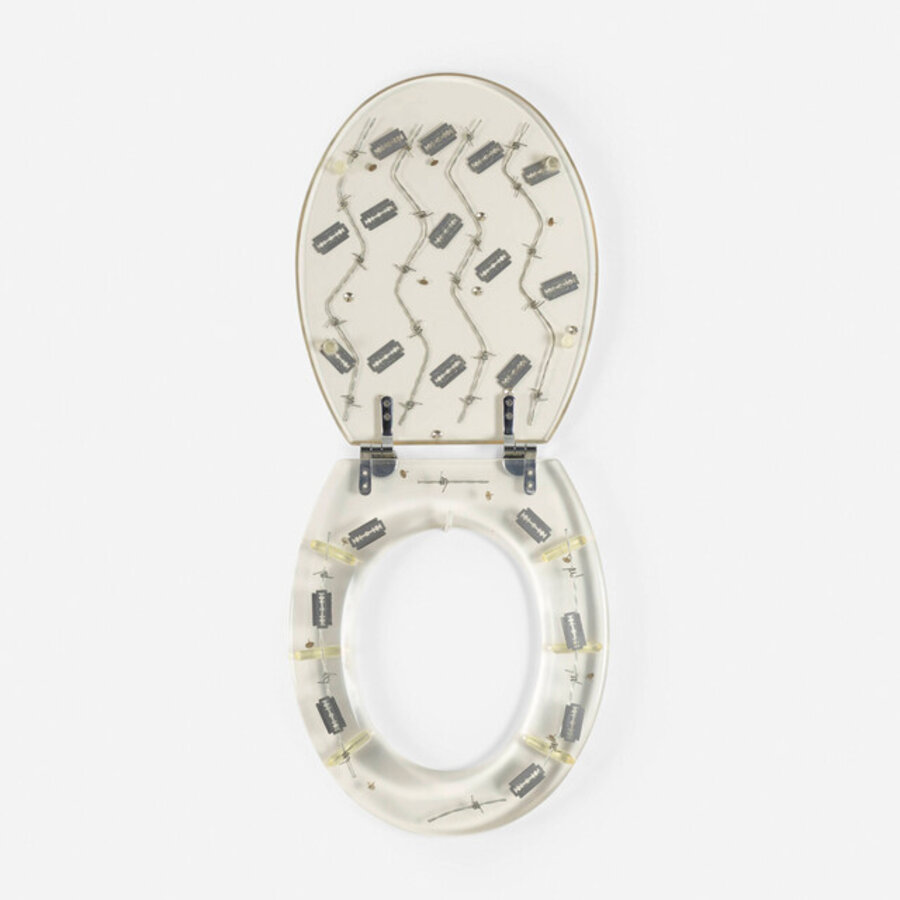 Toilet seat