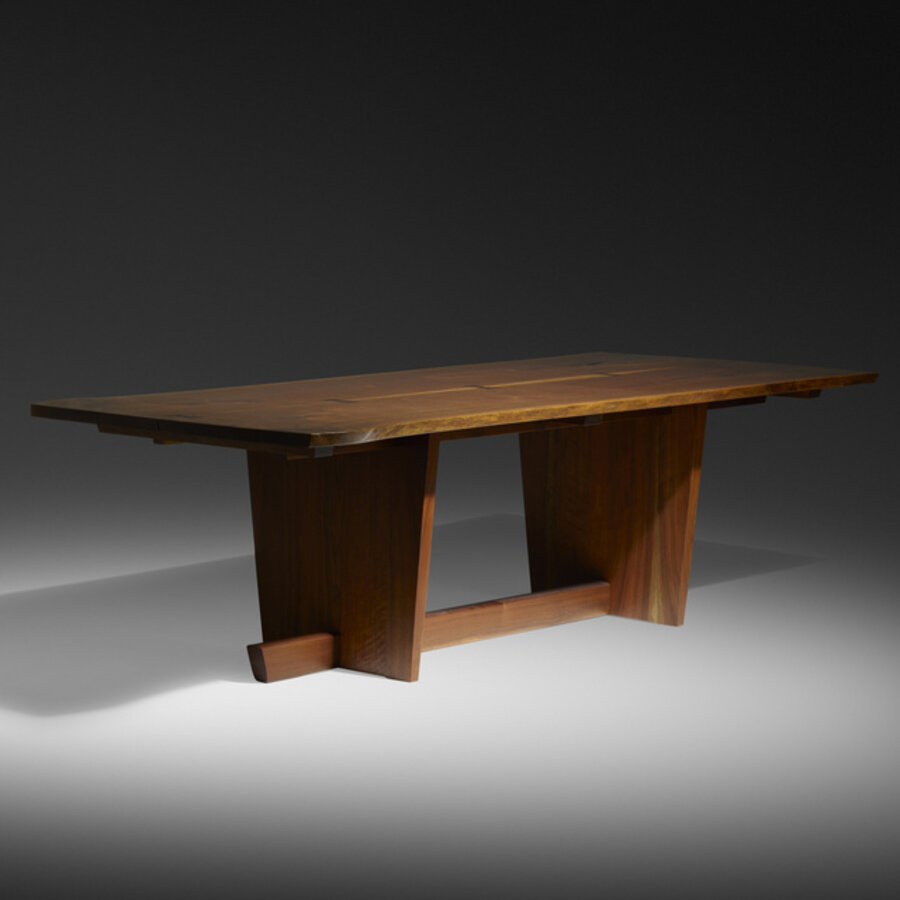 Minguren II dining table