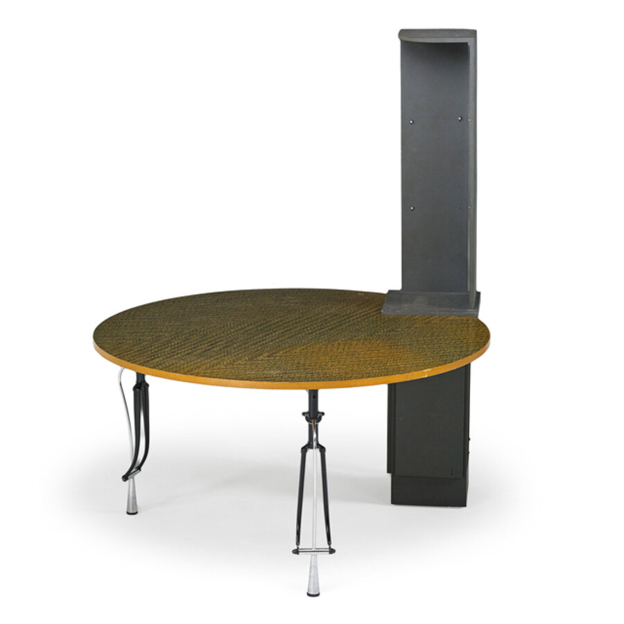 Dining table (Mayne) and Ondoso coffee table (Mendini)