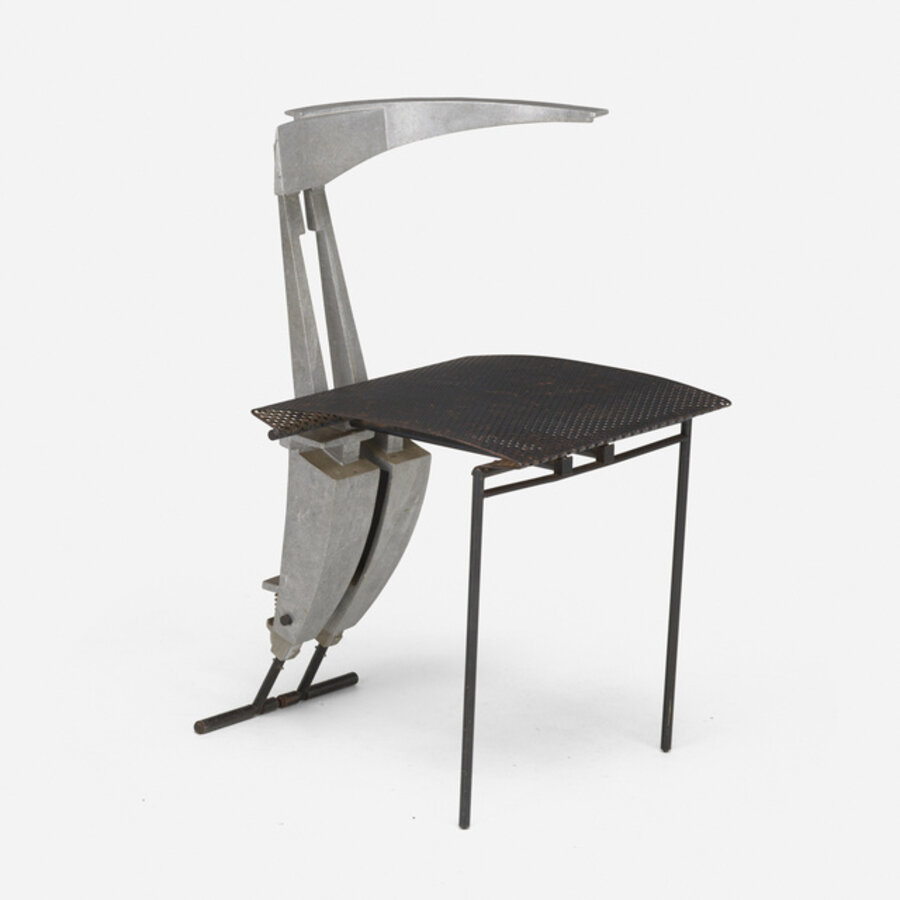 Nee chair
