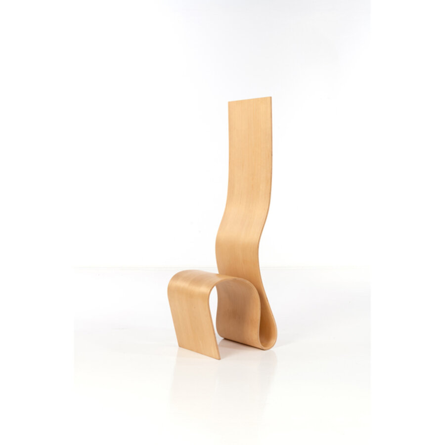 Little H, Chair