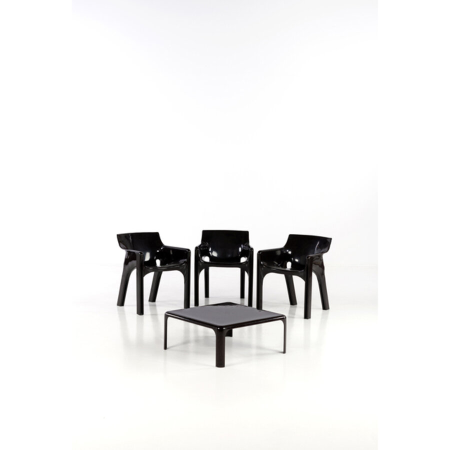 Gaudi & Demetrio 70 - Set of three chairs and a coffee table