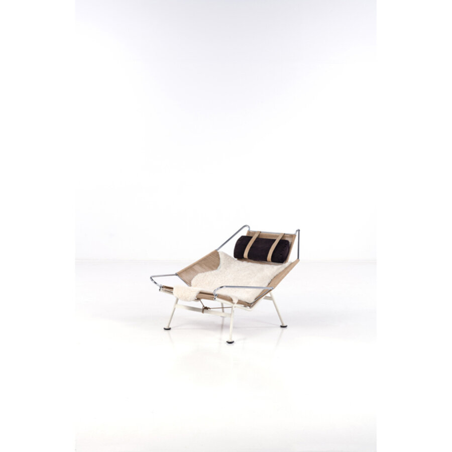 Model Flag Halyard, Armchair