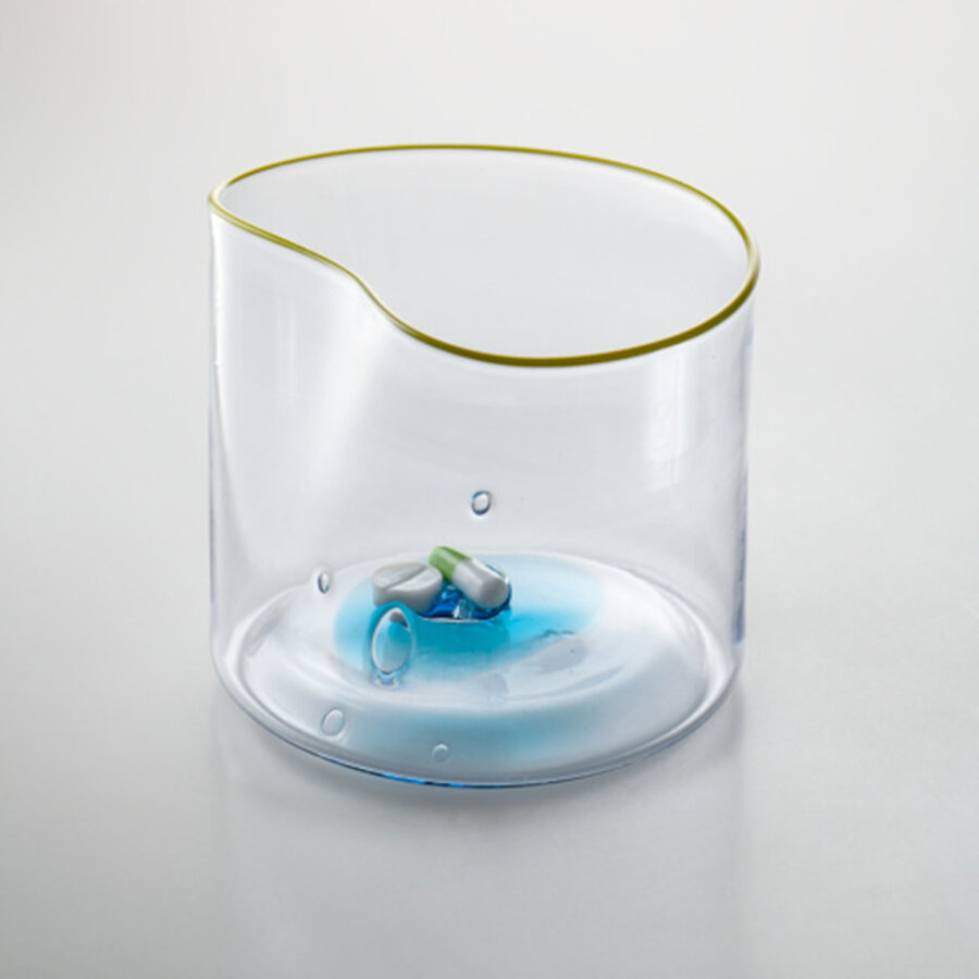 PLACEBO GLASS