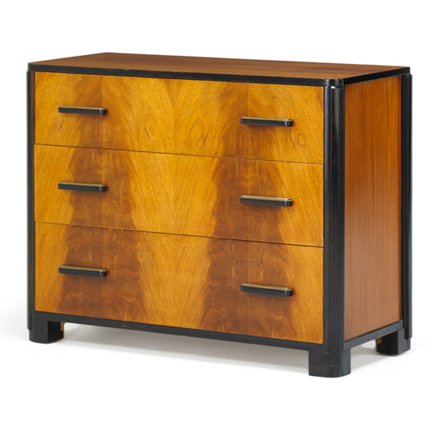Dresser, USA
