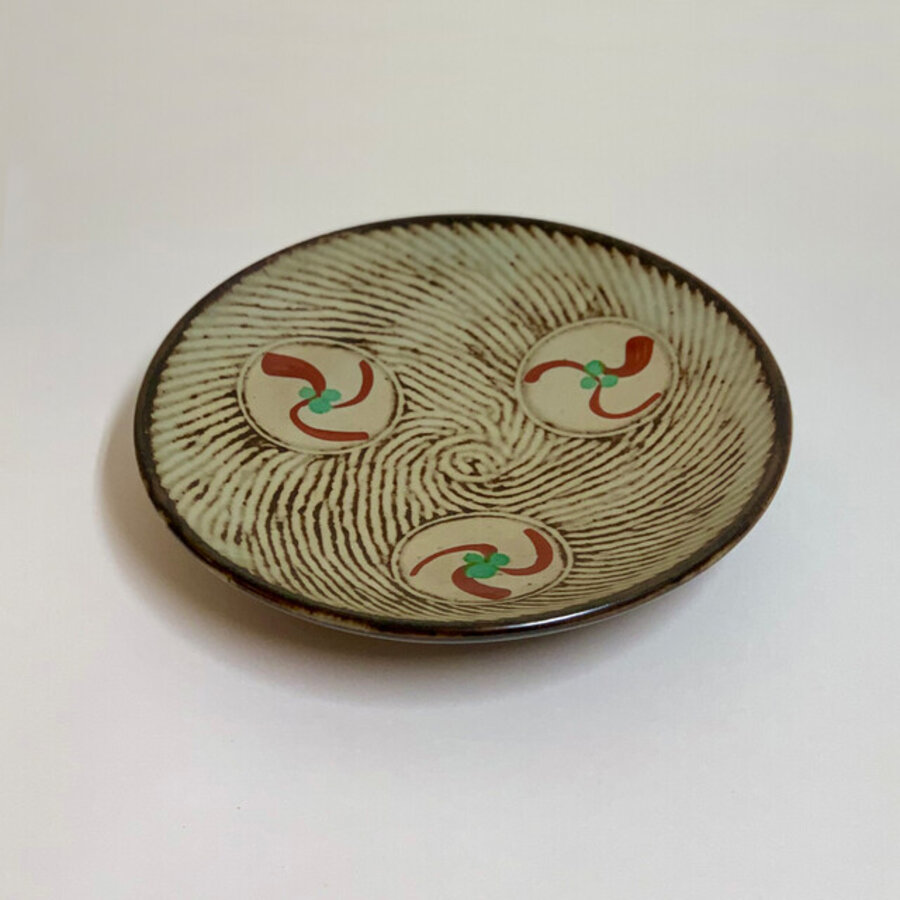 Inlaid akae plate
