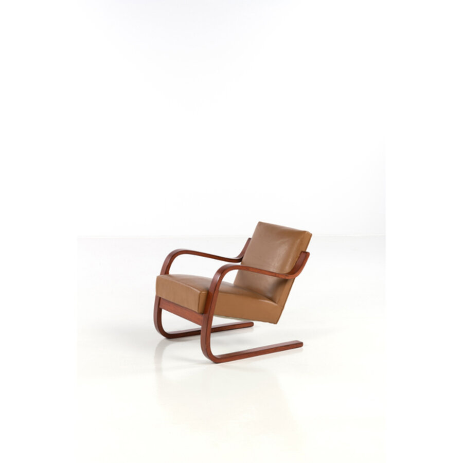 Model 402, Armchair