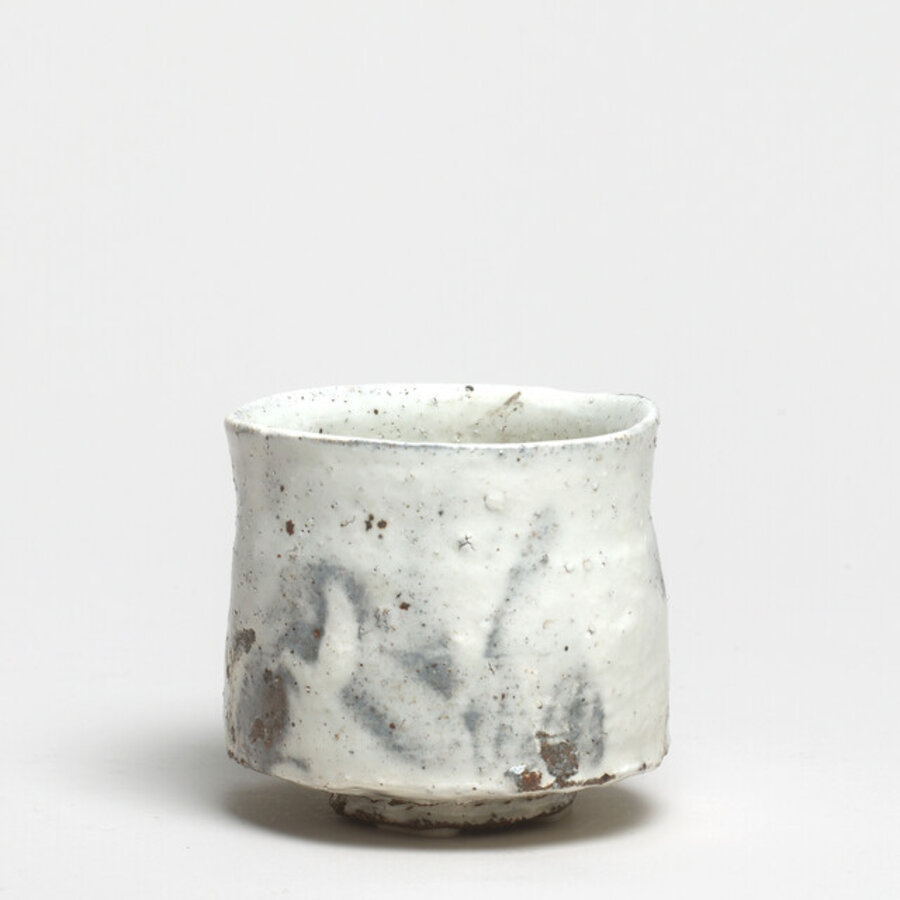 Kohiki tsutsu chawan - Tea bowl, anagama-fired slipware, cylindrical type (#000699)
