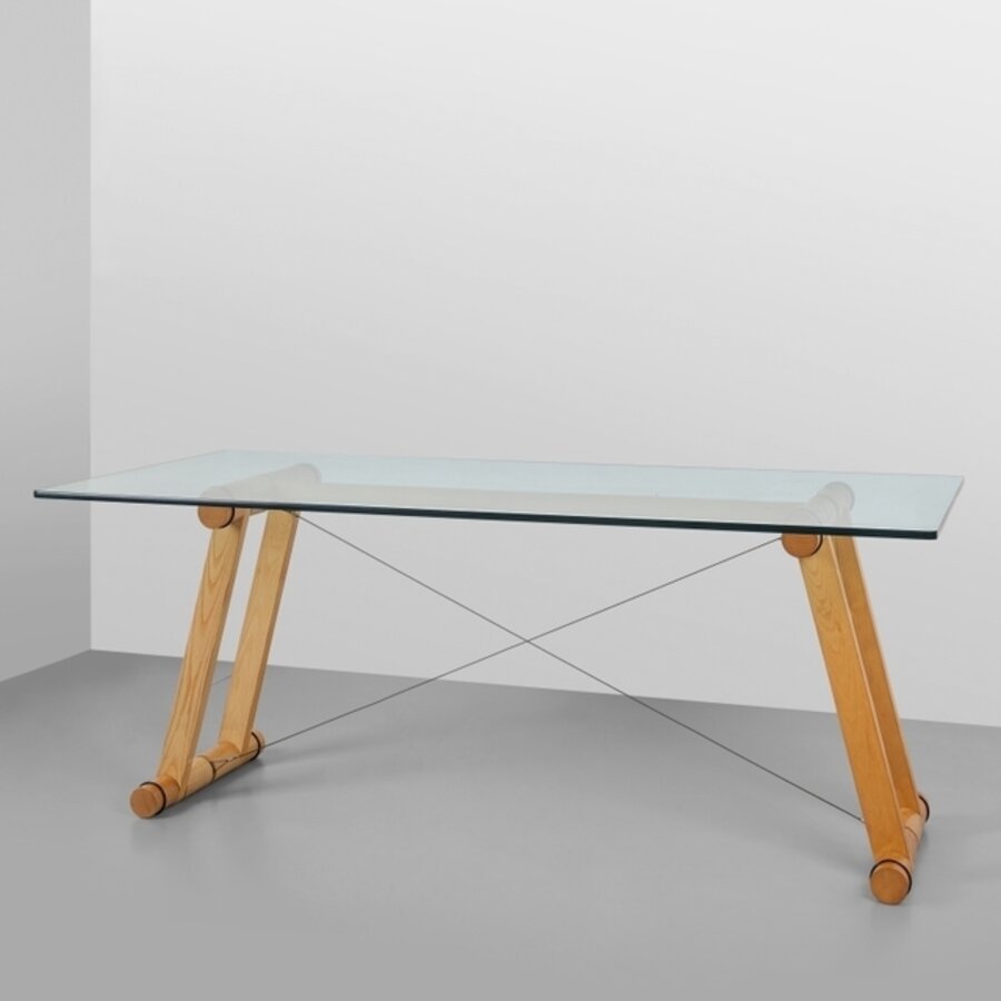 A 'Tenso' dining table