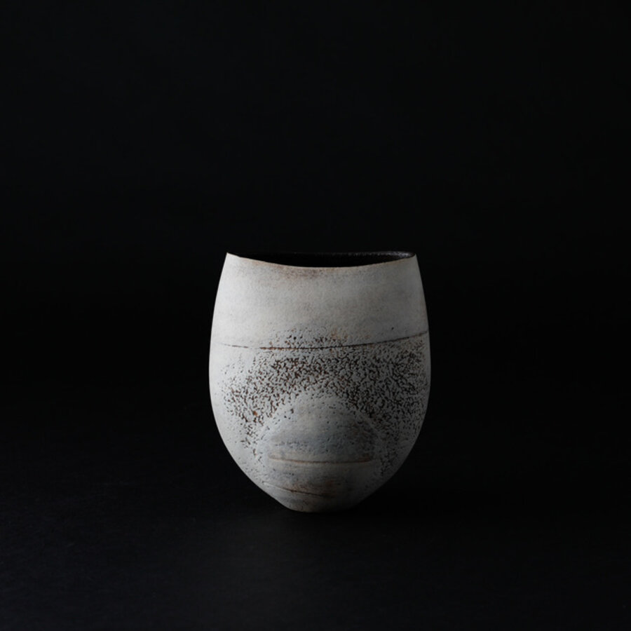 OVOID VOLUME WITH FLATTENED CYLINDER