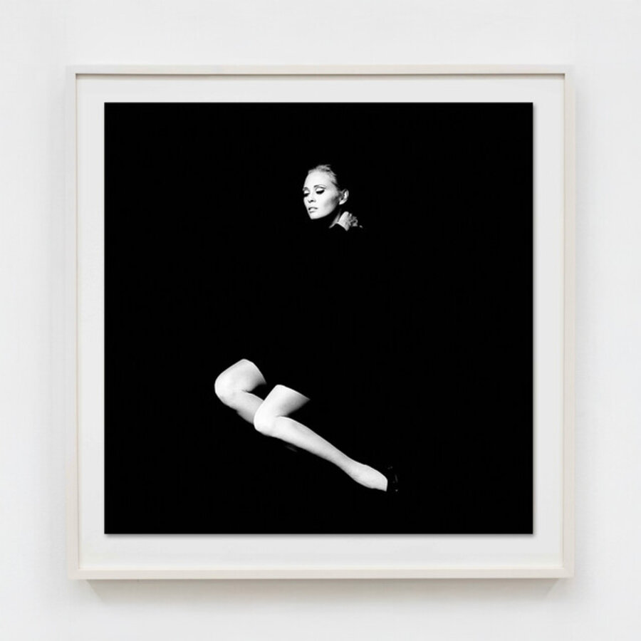 Faye Dunaway, Legs