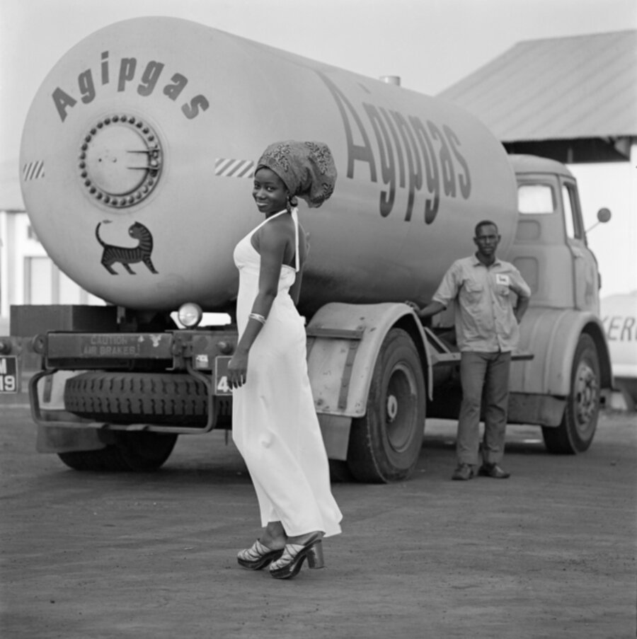 Model with Tank and Driver