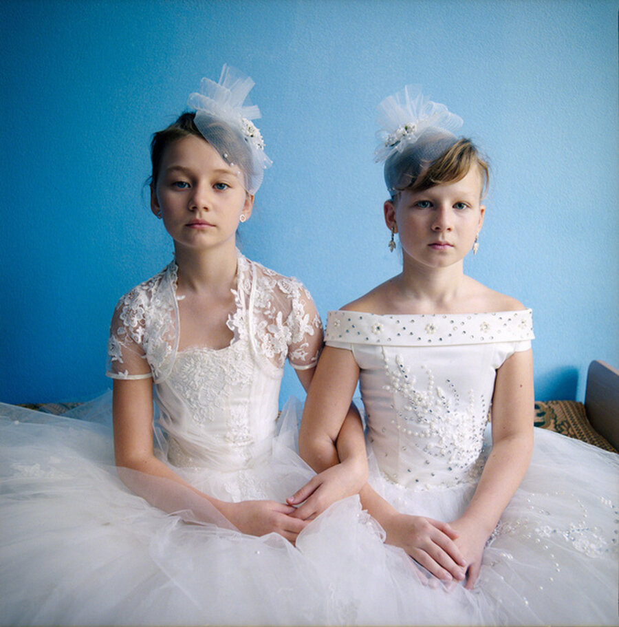 Ola and Diana, Ukraine