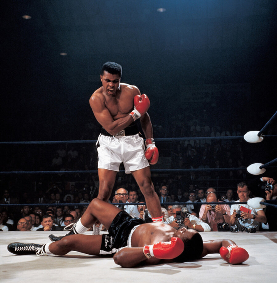 Muhammad Ali Reacts (...)