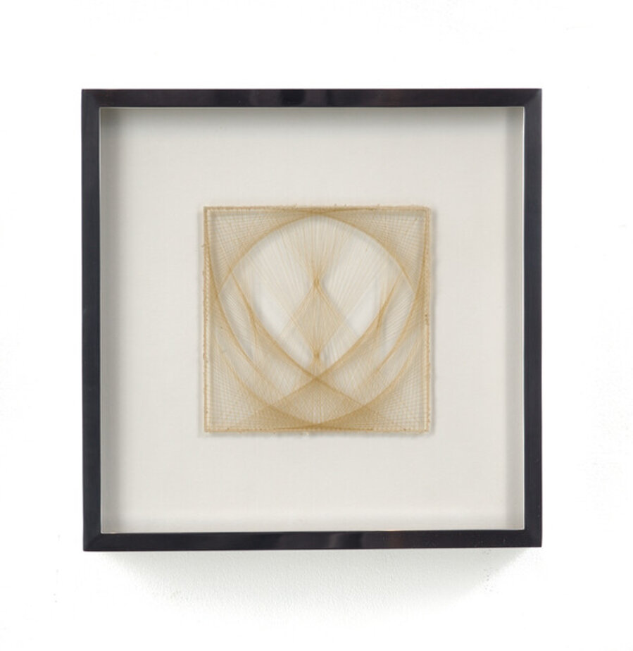 Beige string composition