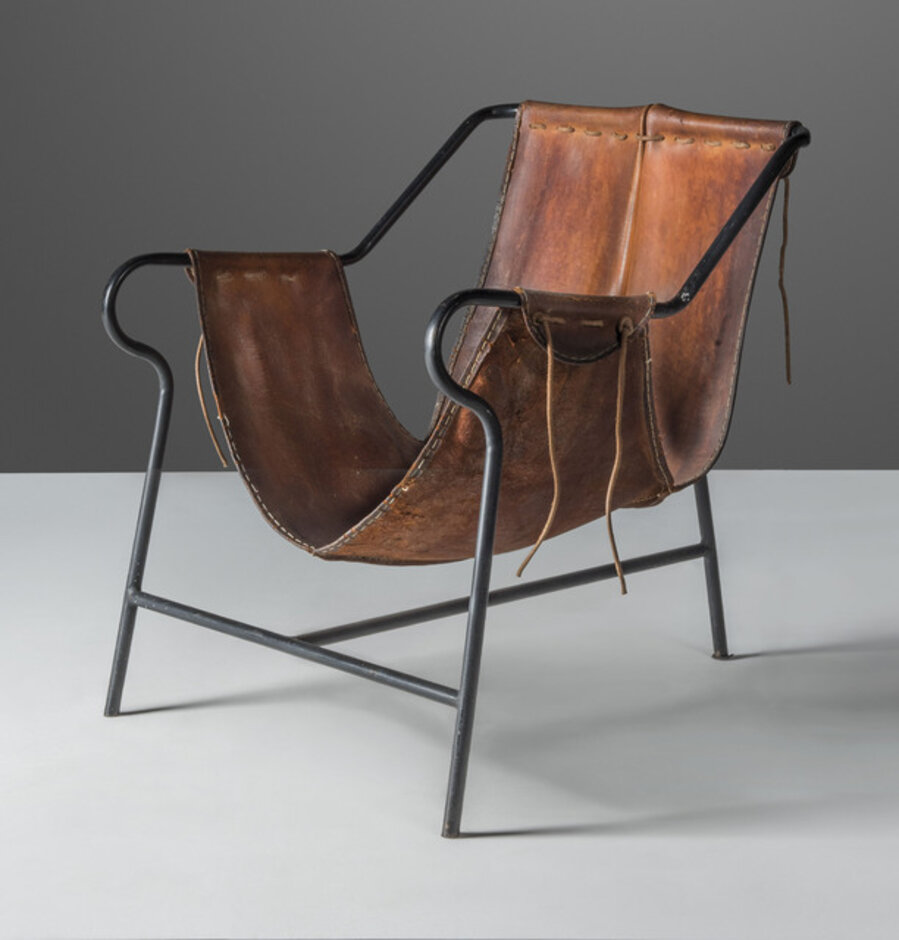 'Tripé', a rare armchair