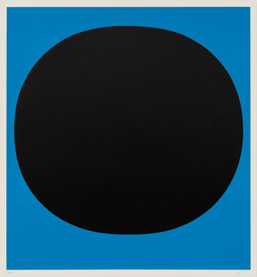 Colour in the Round // Black on Blue