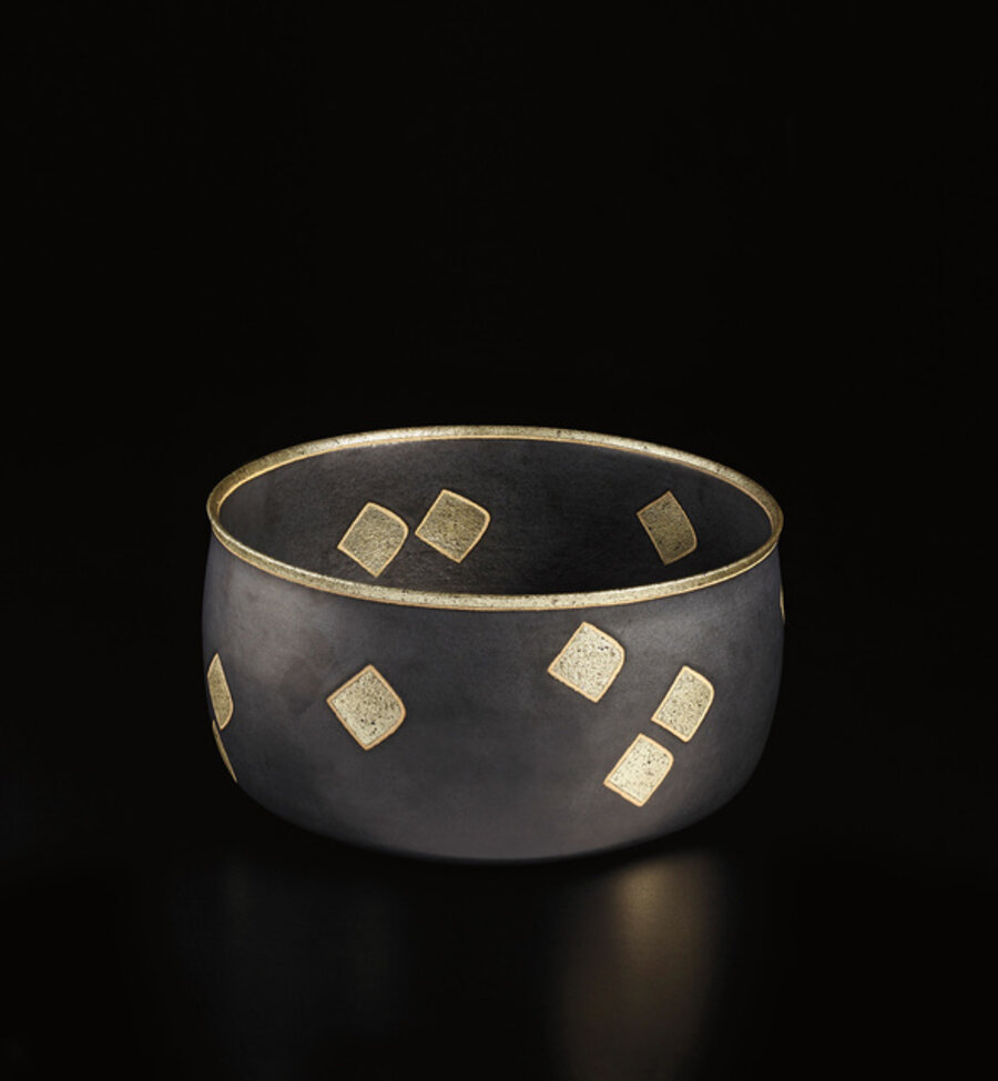 'Black matt white gold coated' bowl