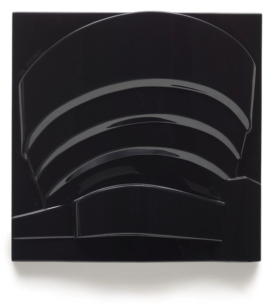 Guggenheim (Black)
