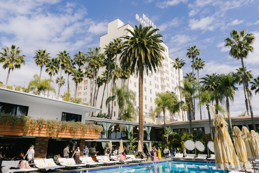 At Felix Art Fair 2025, the Los Angeles Art Community Unites After the Fires At Felix Art Fair 2025, the Los Angeles Art Community Unites After the Fires