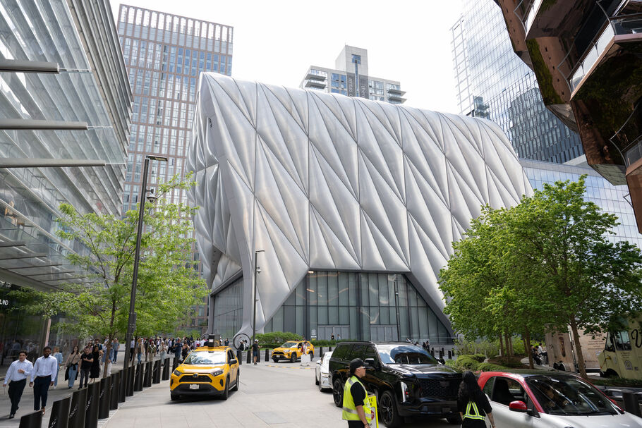 The 10 Best Booths at Frieze New York 2025 The 10 Best Booths at Frieze New York 2025