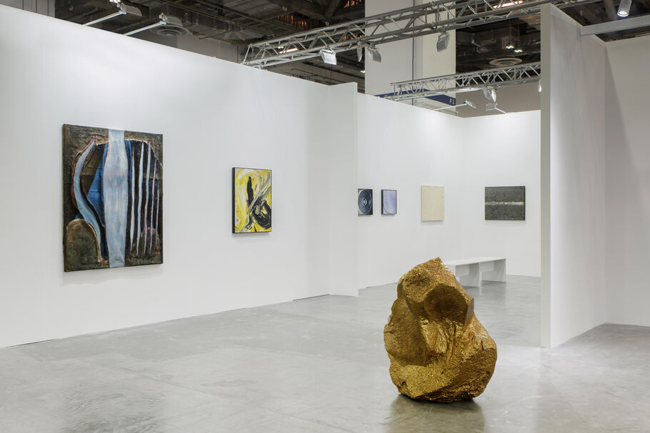 The Best Booths and Standout Sales at Art SG in Singapore