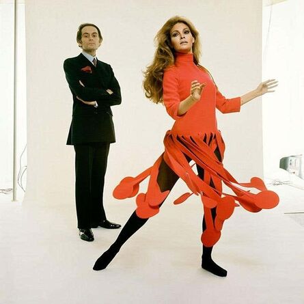 Terry O'Neill, ‘Raquel Welch and Pierre Cardin’, 1970