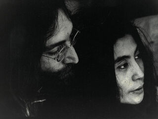 Yoko Ono & John Lennon - Honeymoon for peace