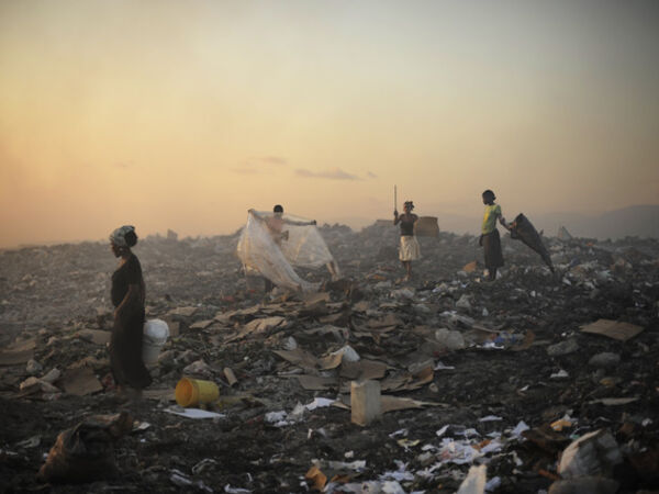 Cover image for Antonio Bolfo “Haiti: Mass Garbage Dumps of Cite Soleil”